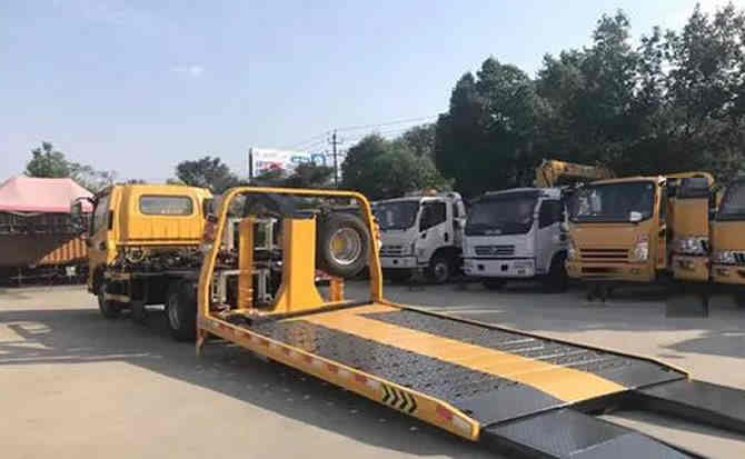 噶尔汽车中途维修案例